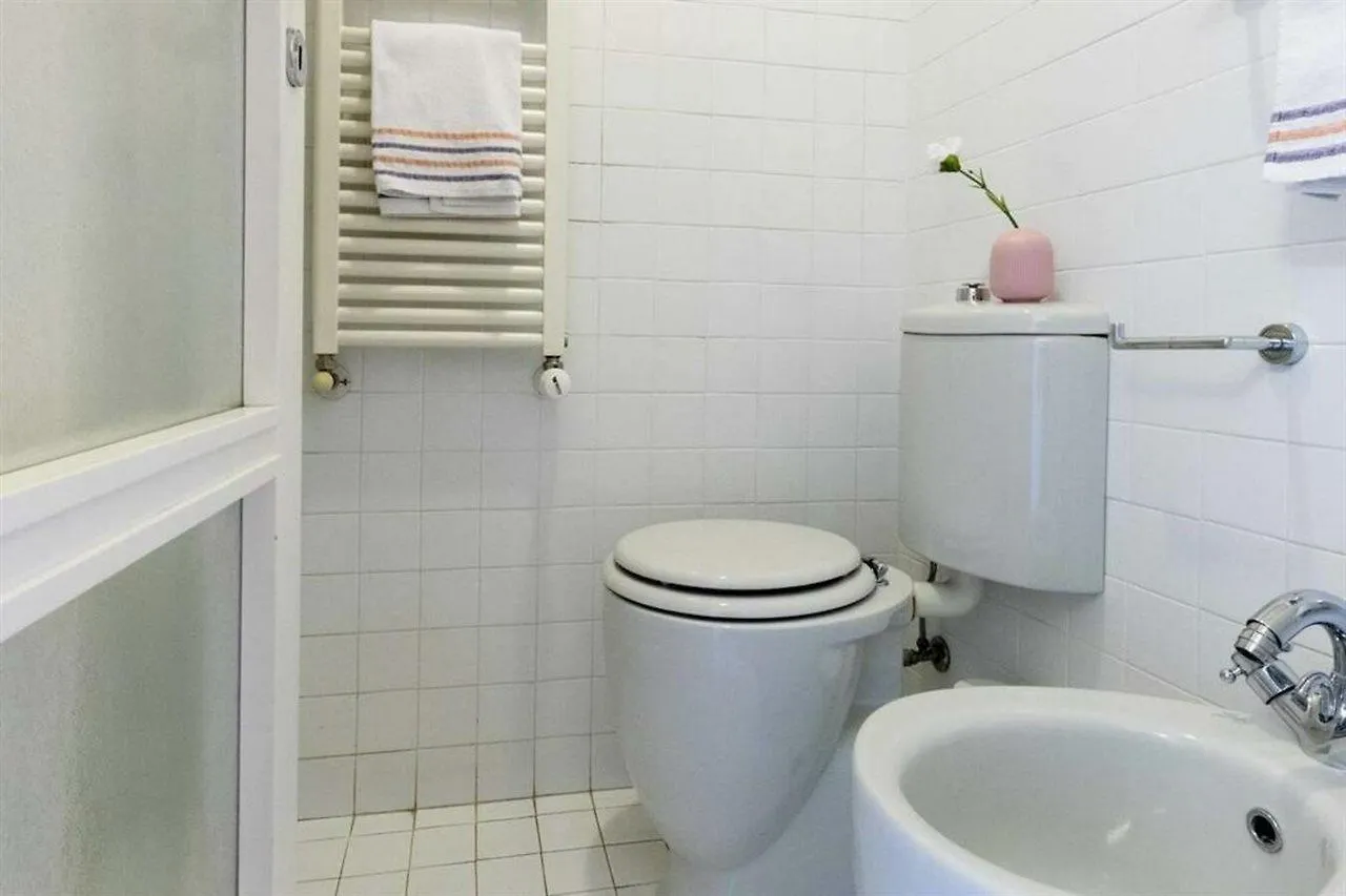 Altido Warm Apt For 4 In Porta Venezia Central 밀라노 0*,
