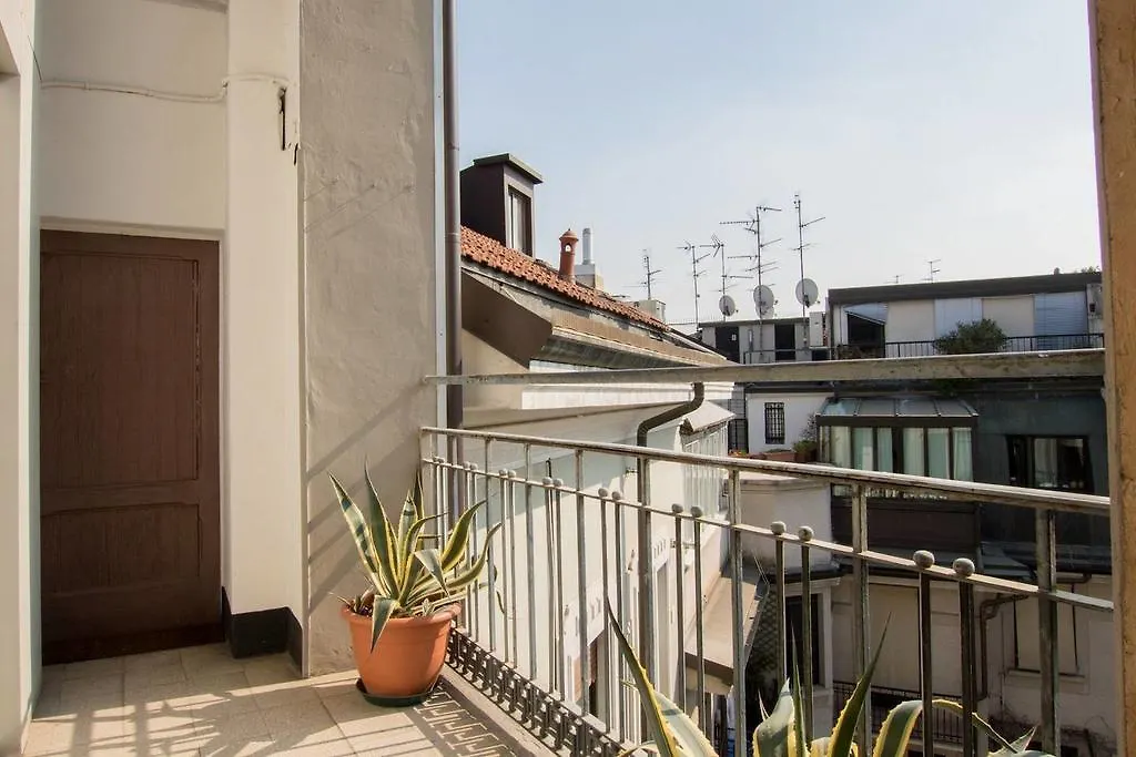 아파트 Altido Warm Apt For 4 In Porta Venezia Central 밀라노