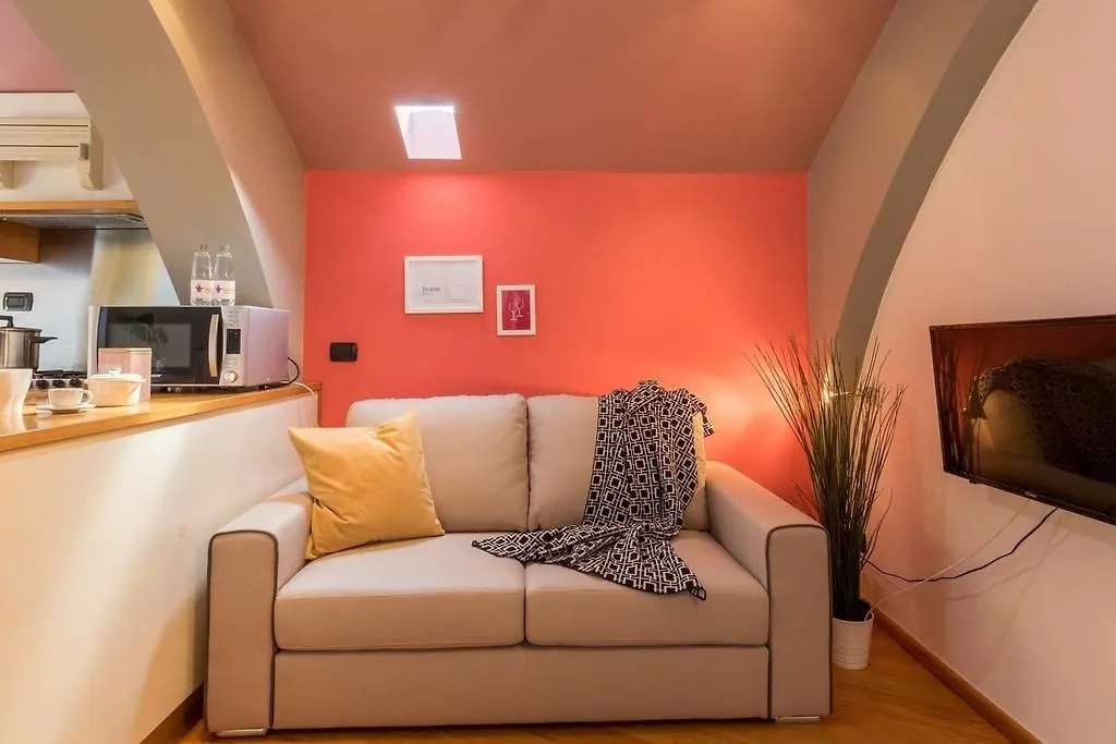 Altido Warm Apt For 4 In Porta Venezia Central 밀라노 0*,  이탈리아